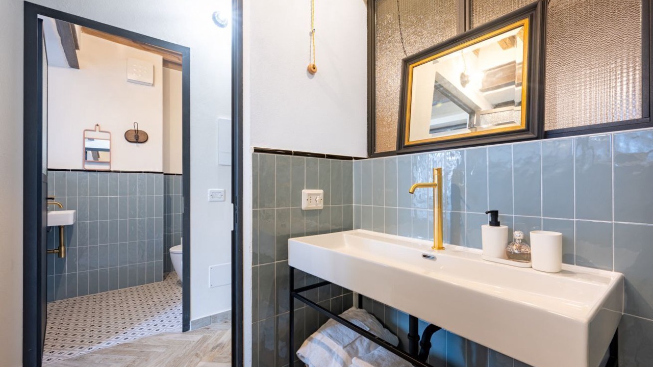 Photo of Bathroom in Oltretorrente