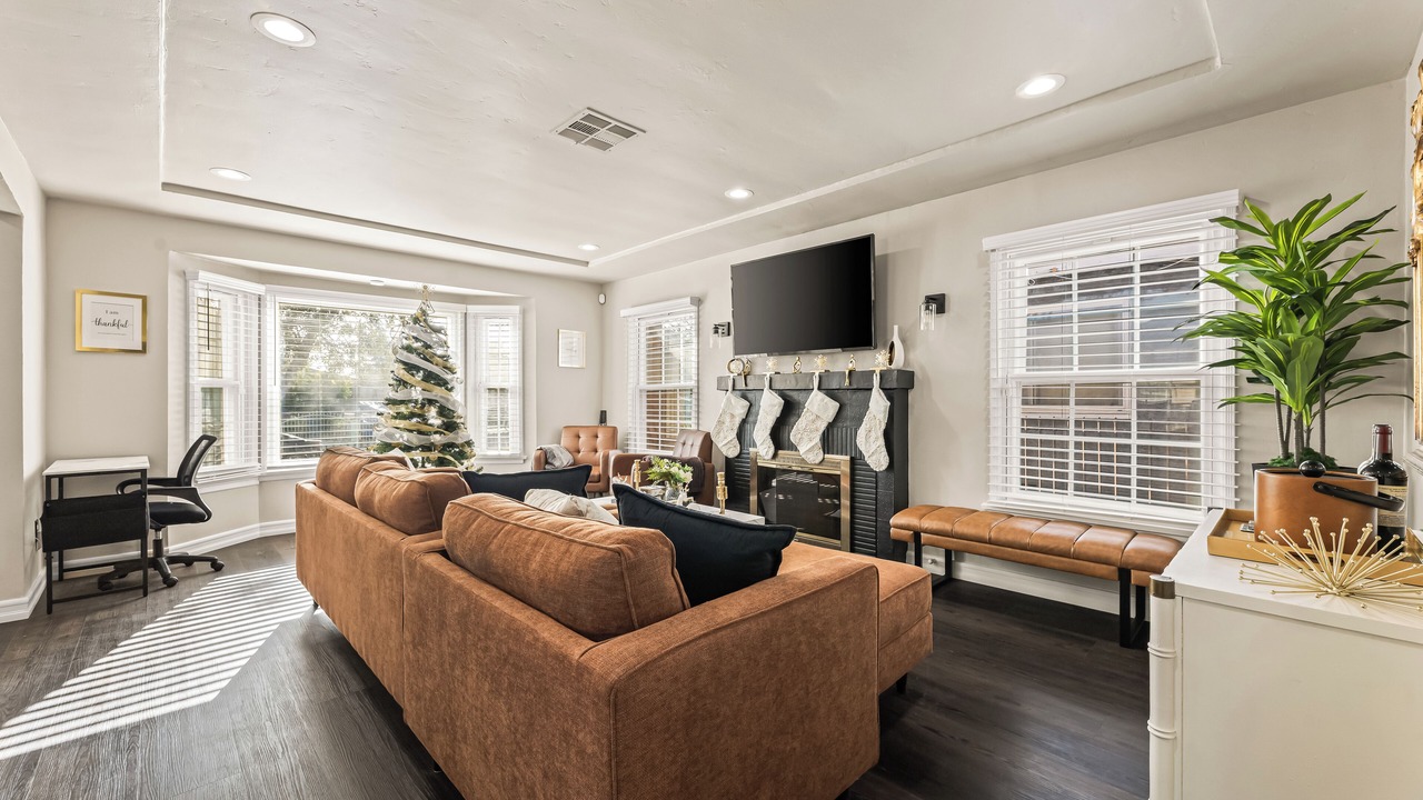 Photo of Livingroom in Los Angeles