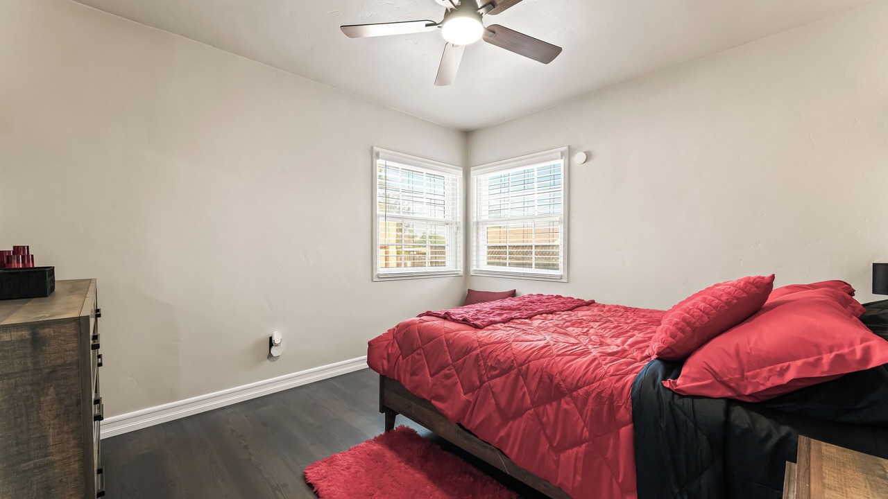 Photo of Bedroom in Los Angeles