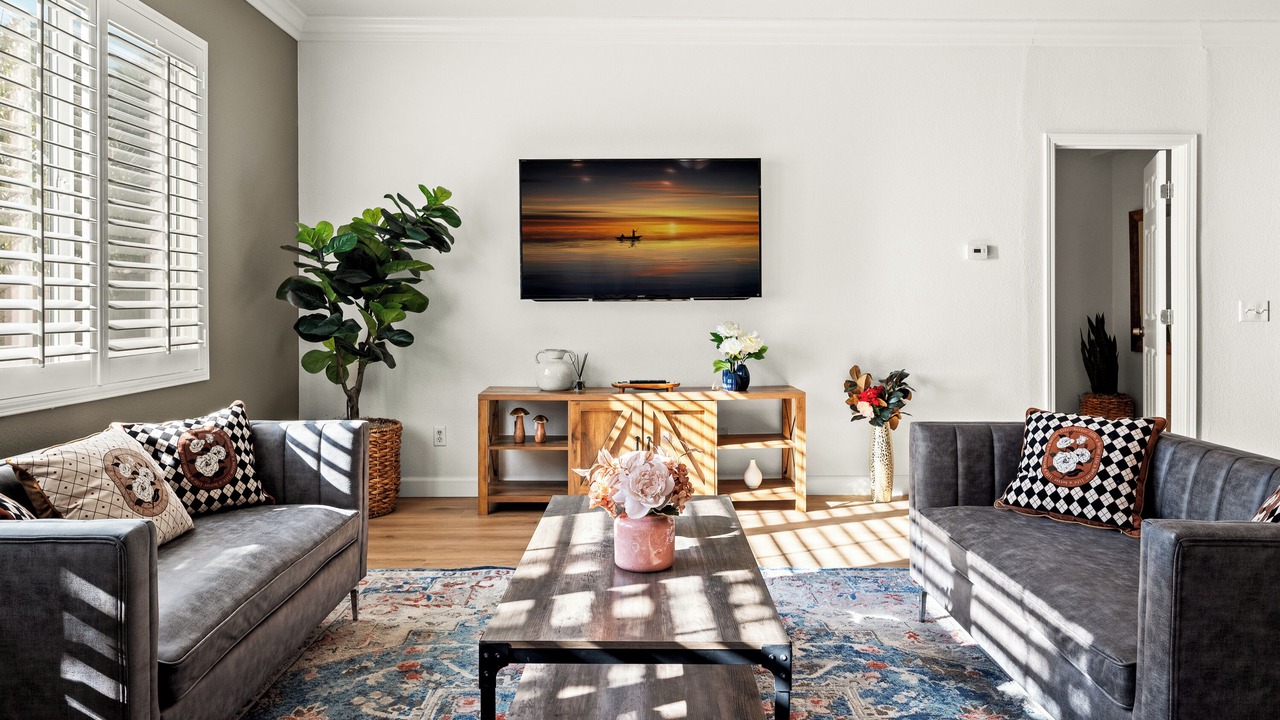 Photo of Livingroom in Eastvale