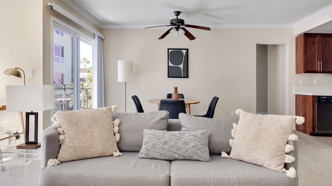 Photo of Livingroom in Rancho Palos Verdes