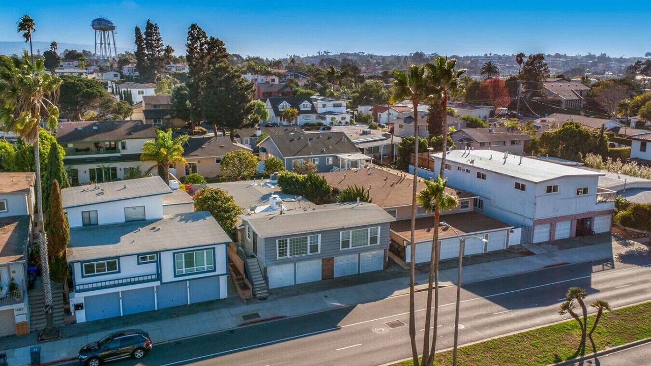 Photo of Others in East Manhattan Beach
