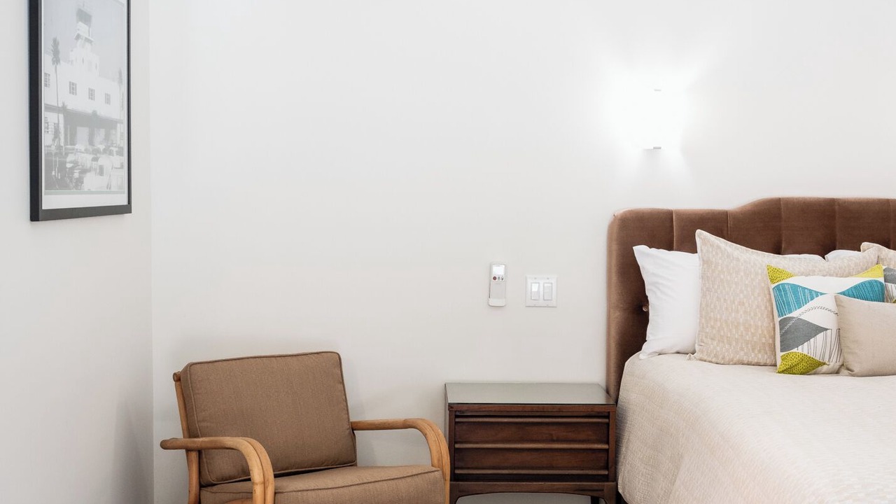 Photo of Bedroom in Bixby Knolls