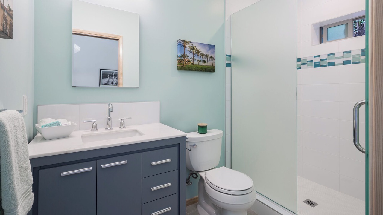 Photo of Bathroom in Bixby Knolls