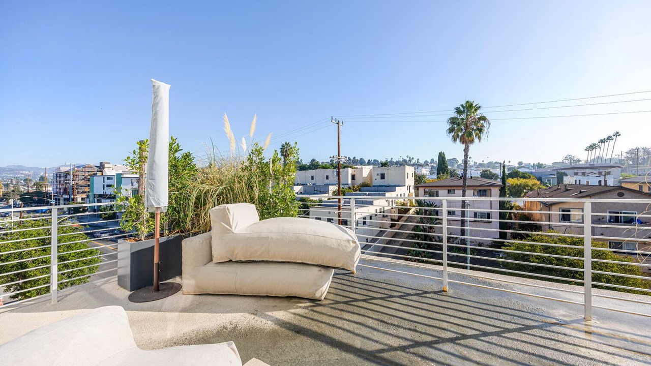 Photo of Outdoor in East Hollywood