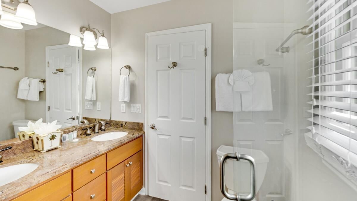 Photo of Bathroom in Marathon