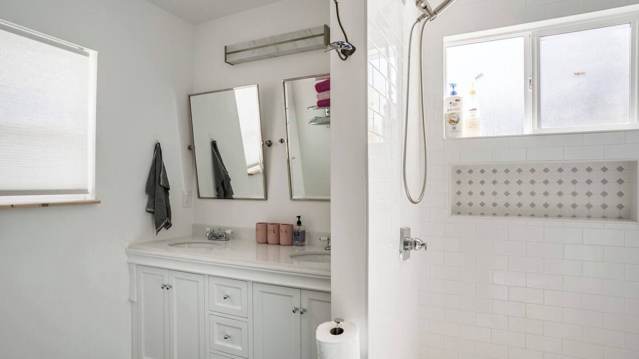 Photo of Bathroom in Inglewood
