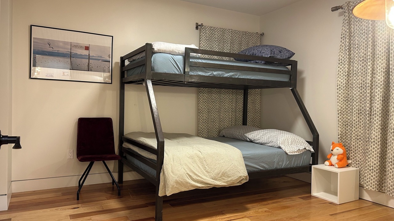 Photo of Bedroom in Inglewood