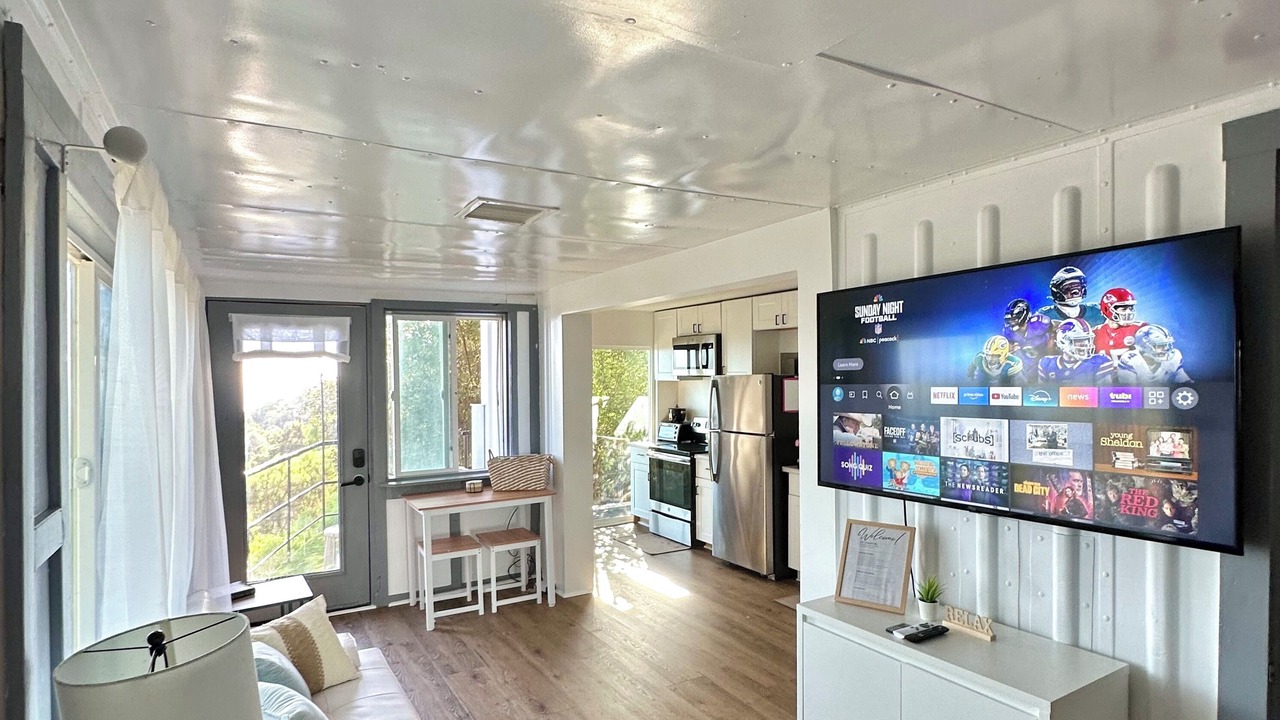 Photo of Livingroom in Rancho Palos Verdes