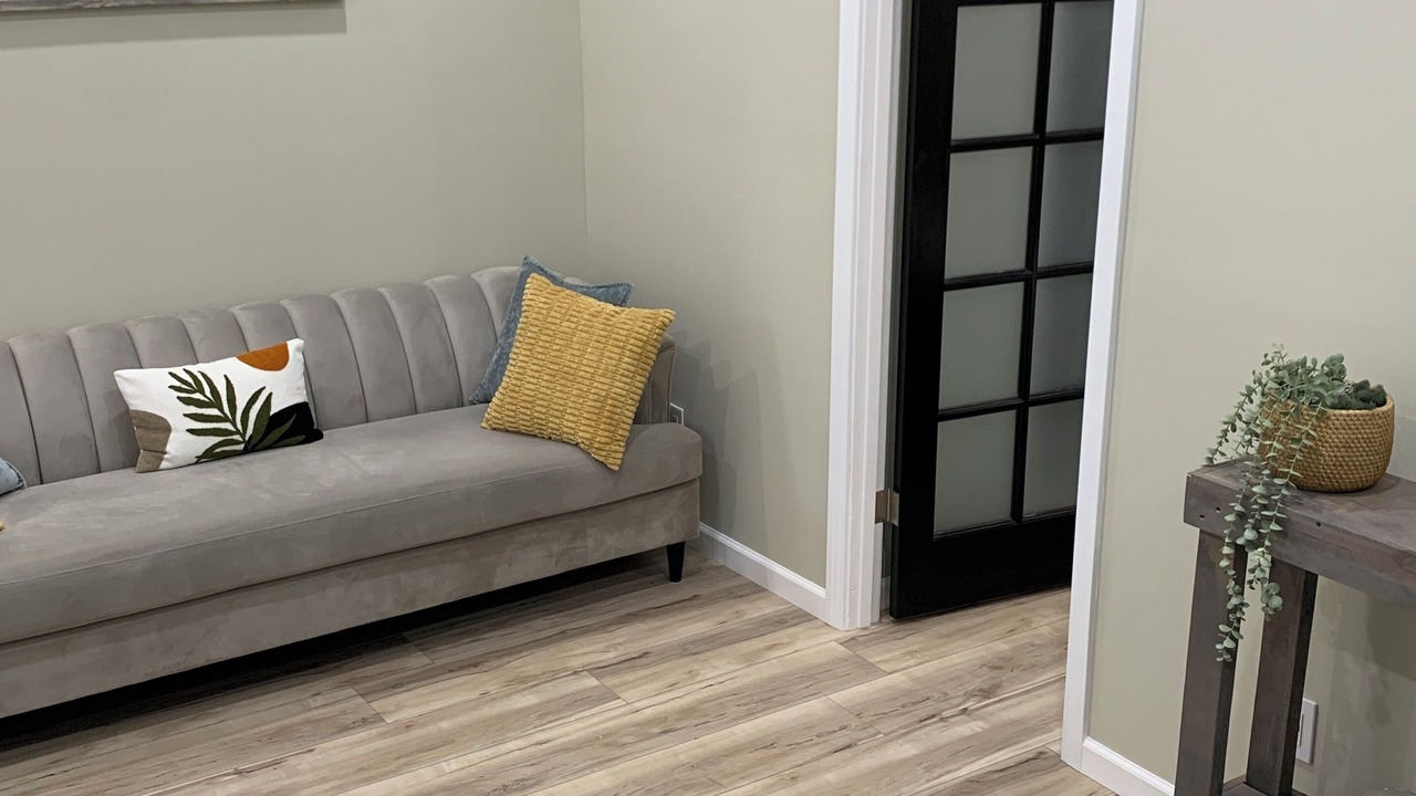 Photo of Livingroom in Hawthorne