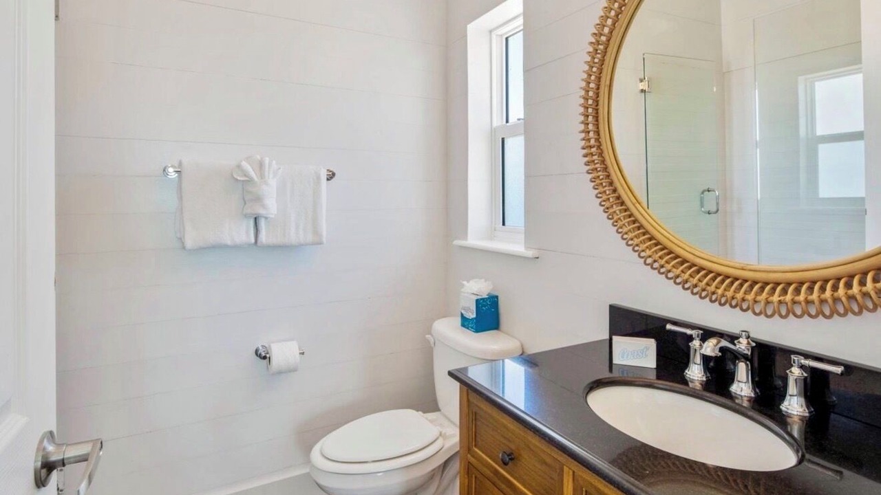 Photo of Bathroom in Cudjoe Key