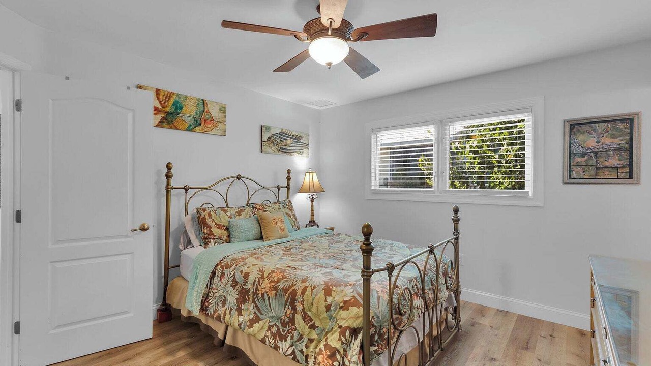 Photo of Bedroom in Breezeswept Beach Estates