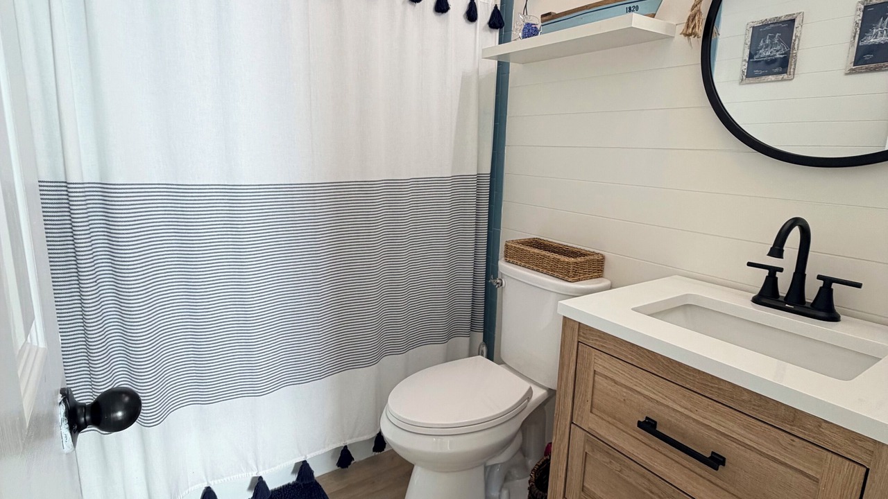 Photo of Bathroom in Rock Harbor