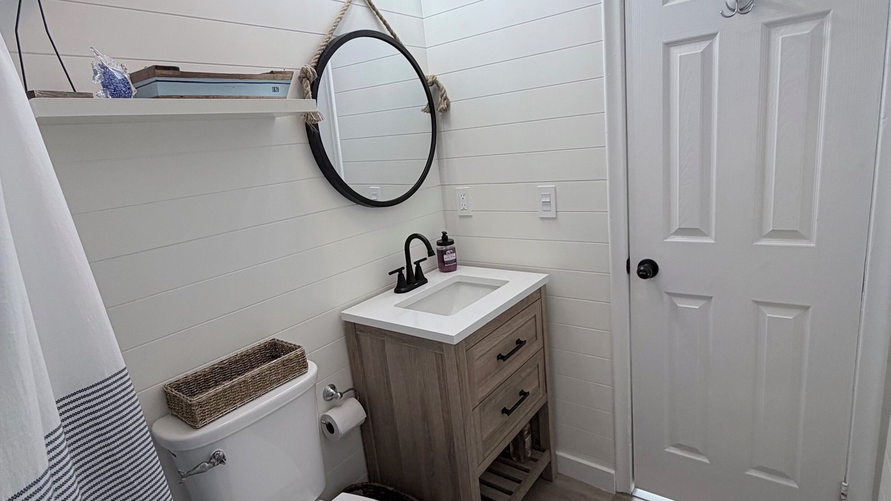 Photo of Bathroom in Rock Harbor