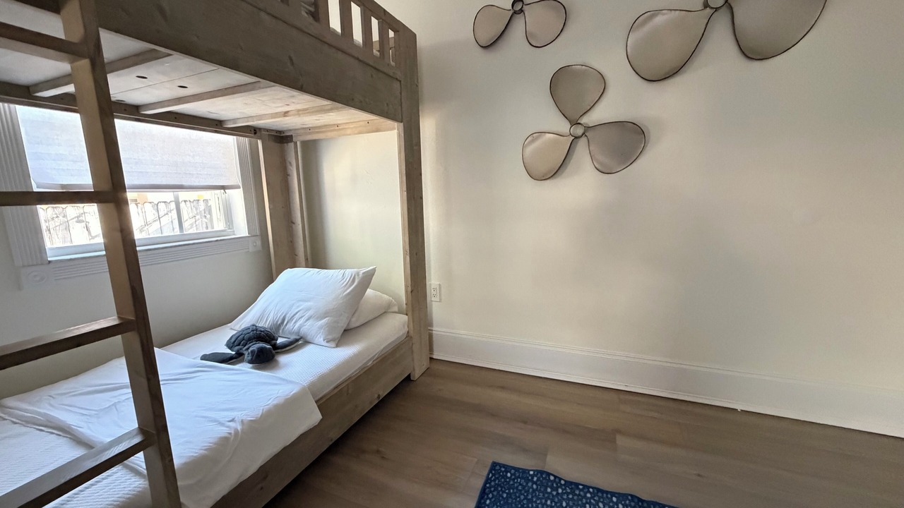 Photo of Bedroom in Rock Harbor