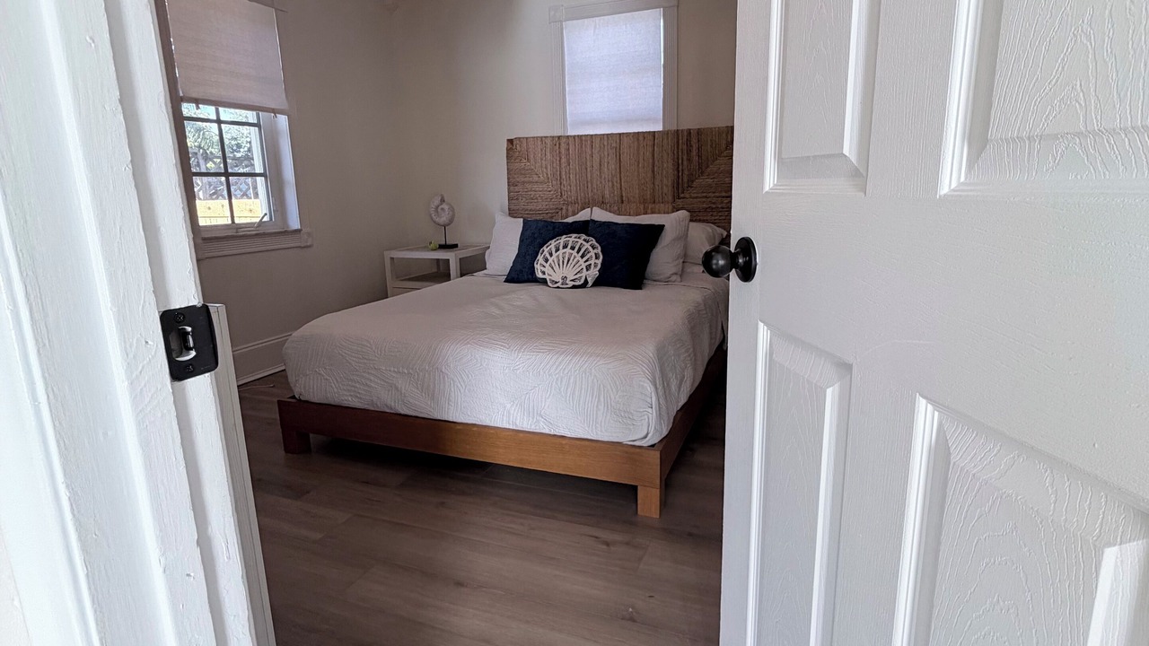 Photo of Bedroom in Rock Harbor