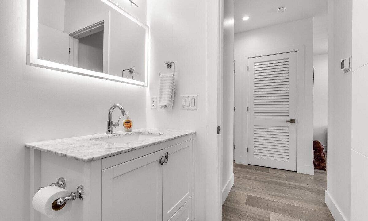 Photo of Bathroom in Anglers Park