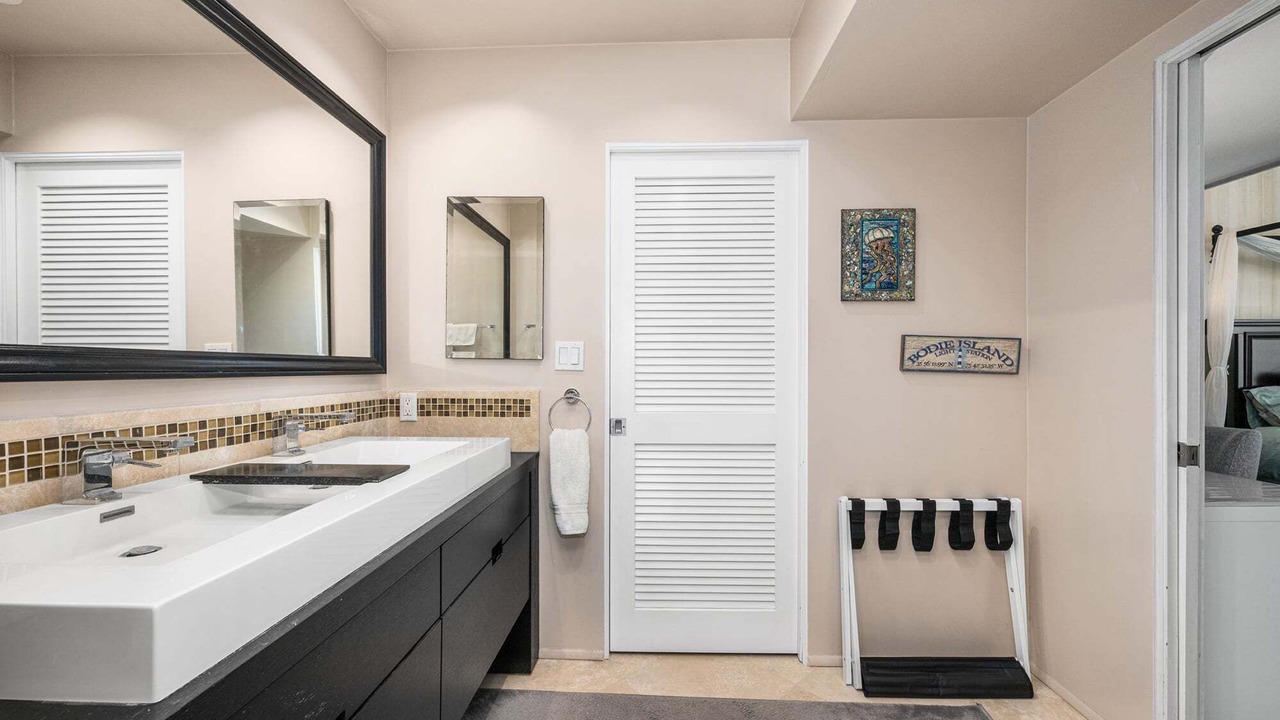 Photo of Bathroom in Peninsula