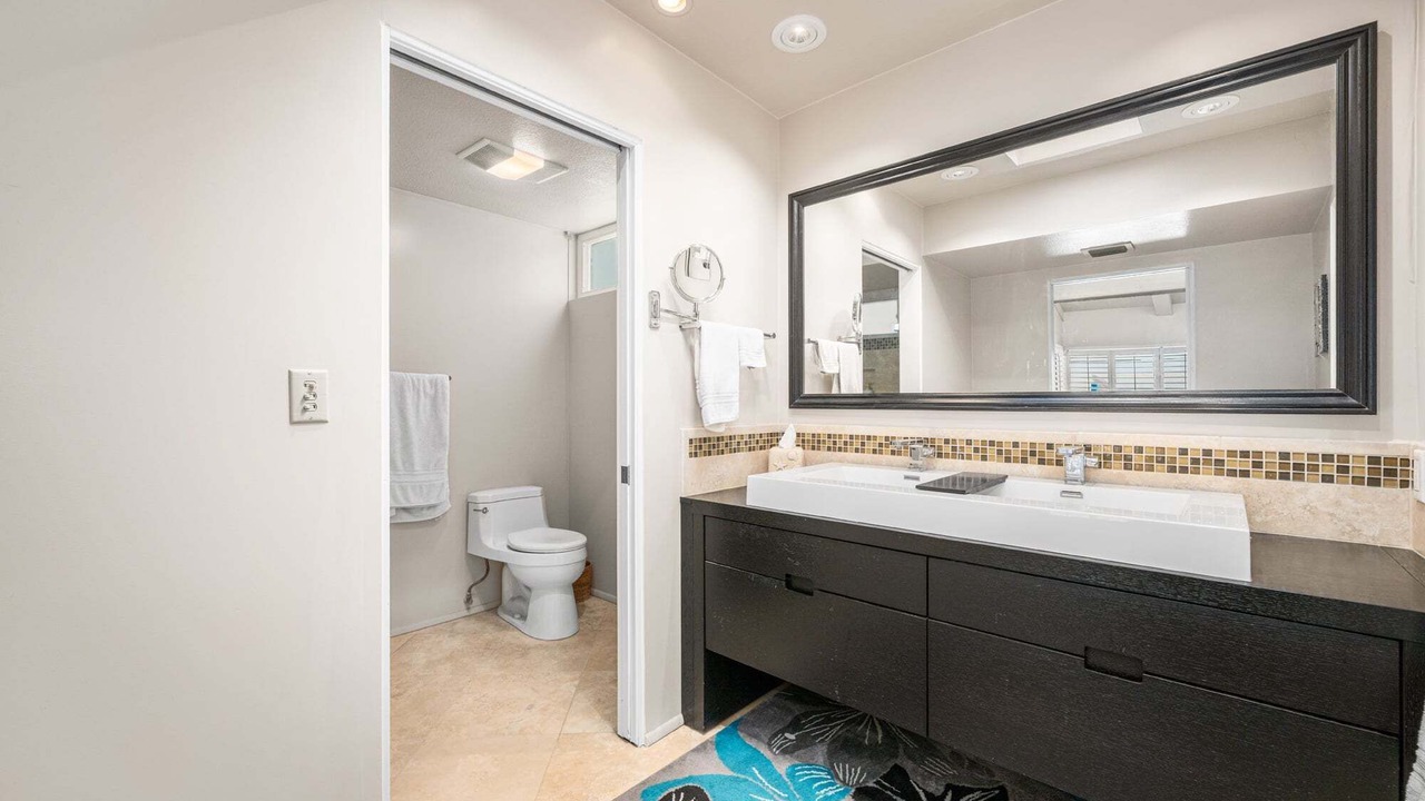 Photo of Bathroom in Peninsula