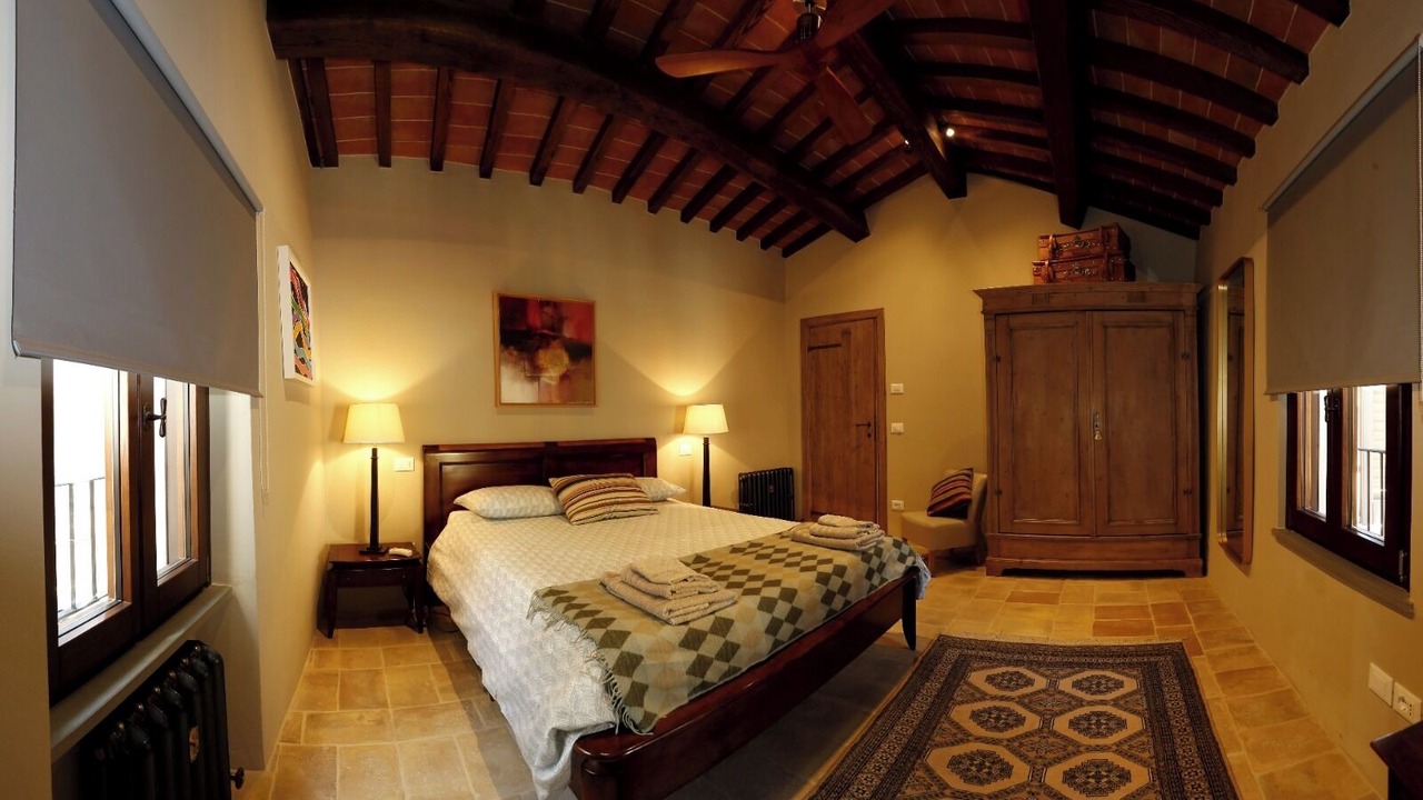 Photo of Bedroom in Montone
