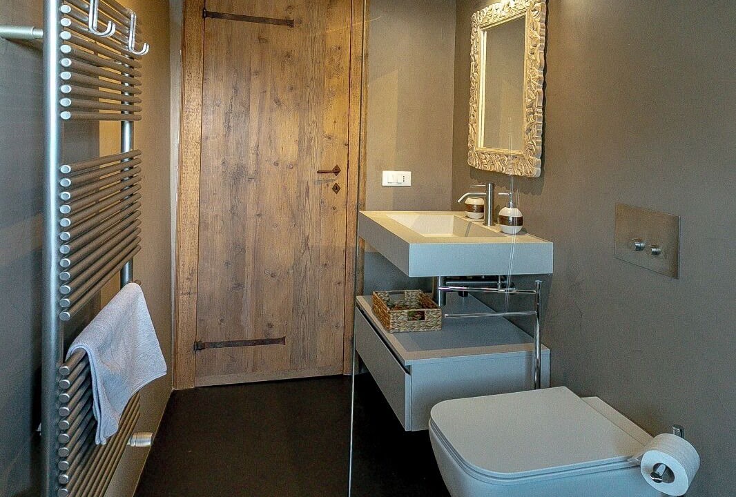 Photo of Bathroom in Montone