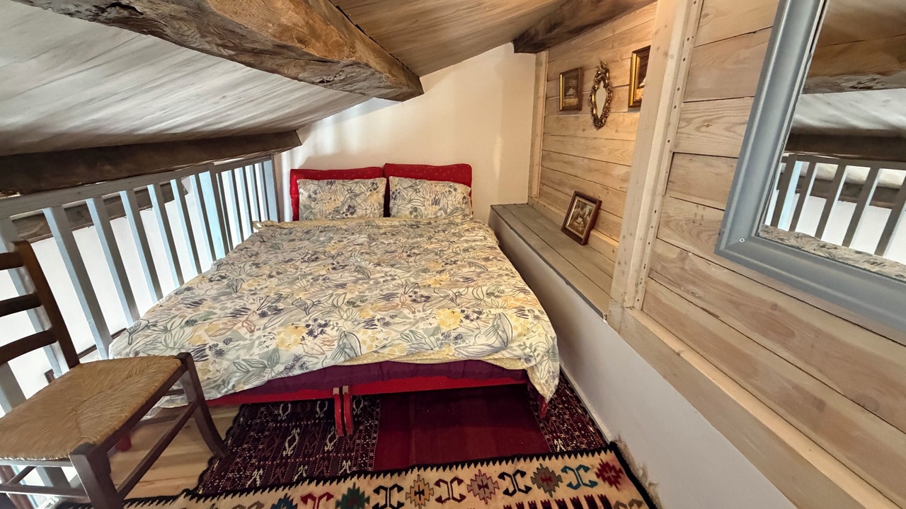 Photo of Bedroom in Fivizzano