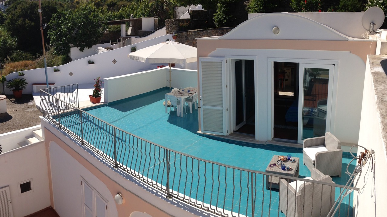 Photo of Patio Balcony in Le Forna