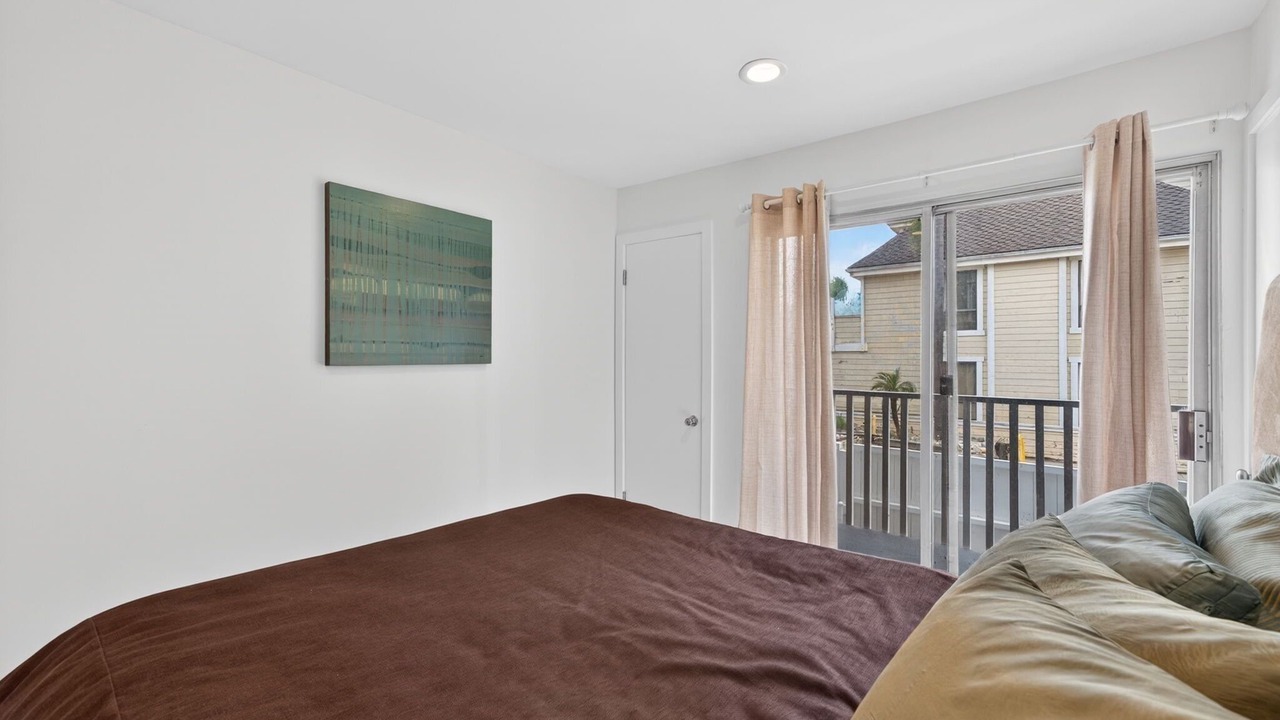 Photo of Bedroom in Harbor