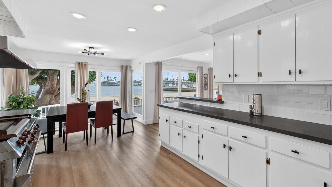 Photo of Kitchen in Harbor