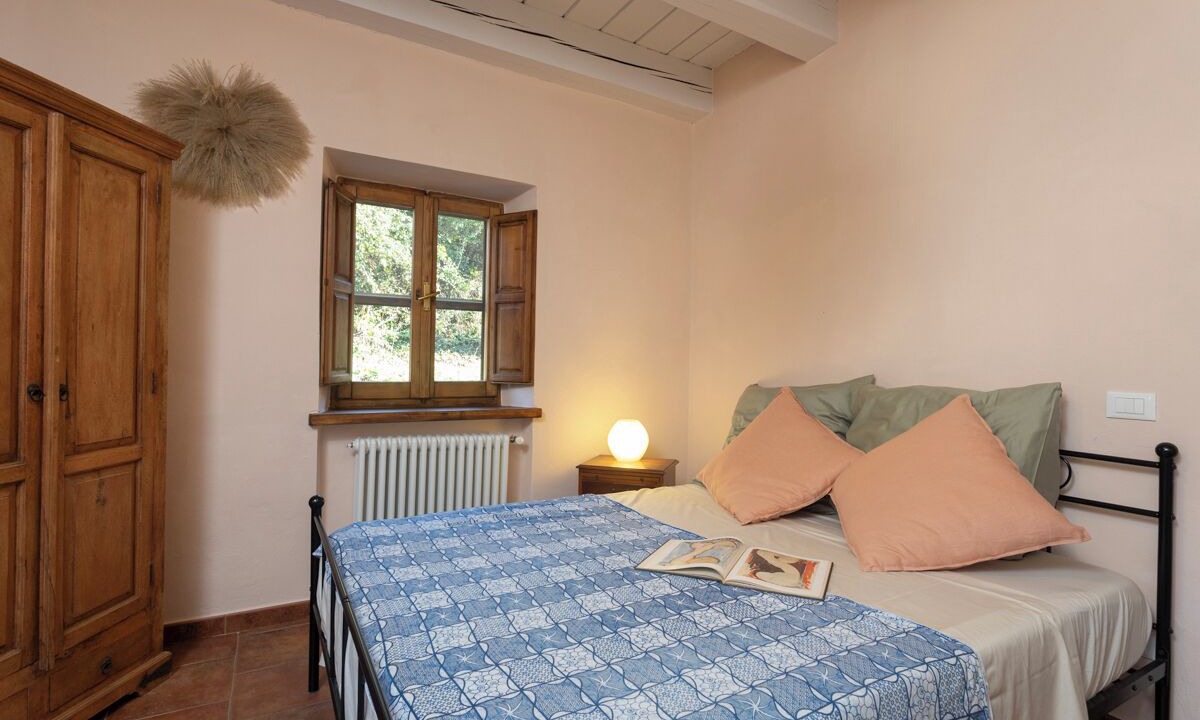 Photo of Bedroom in Fivizzano