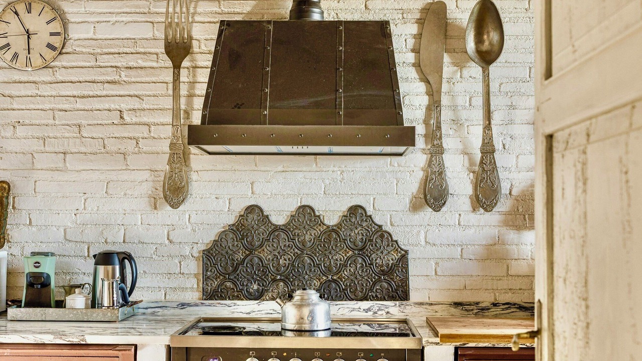 Photo of Kitchen in Pale