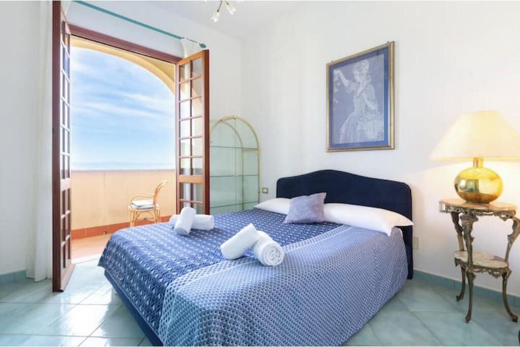 Photo of Bedroom in Noli