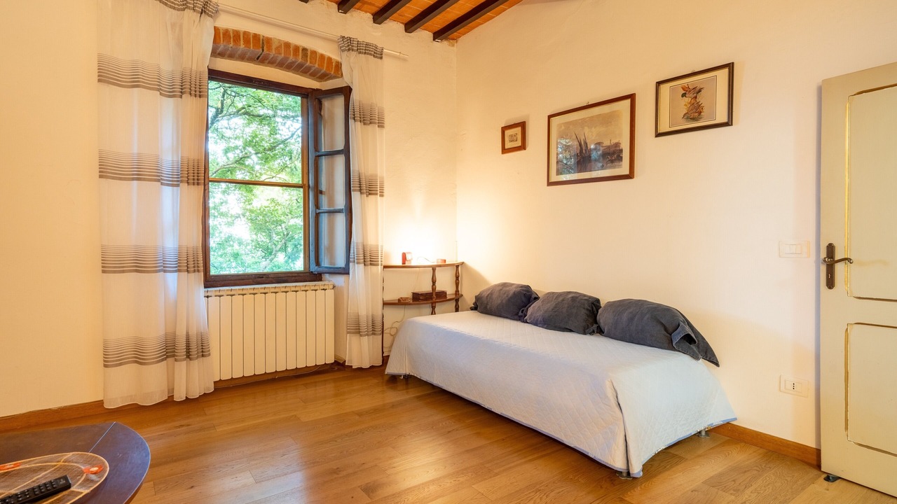 Photo of Bedroom in Arezzo