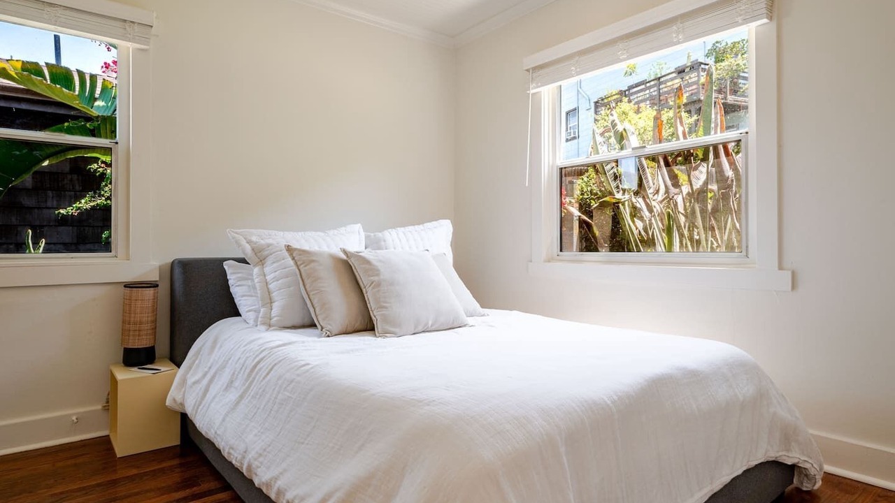 Photo of Bedroom in Los Feliz