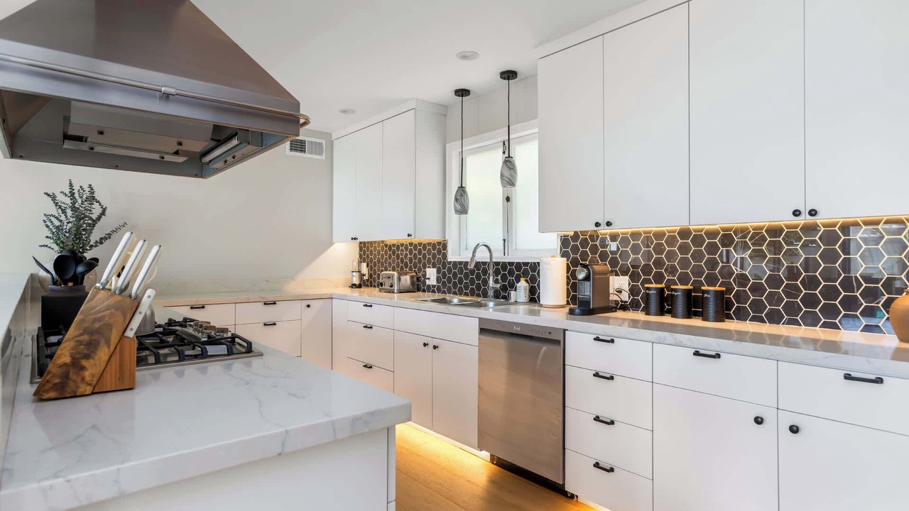 Photo of Kitchen in Hollywood Hills West