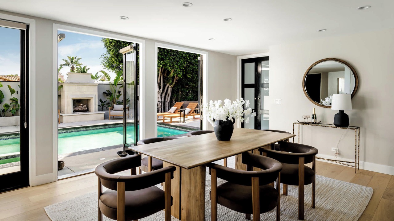 Photo of Others in Hollywood Hills West