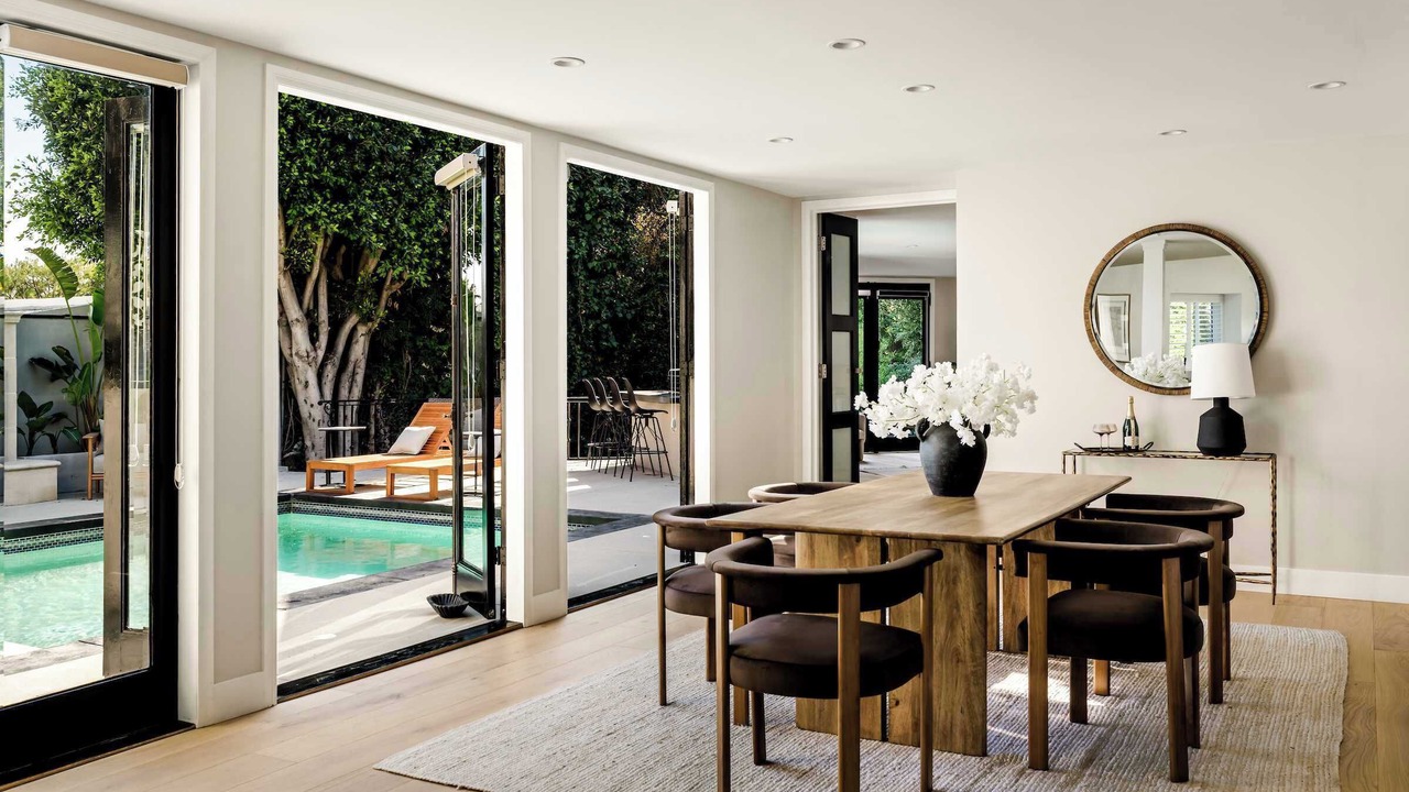 Photo of Others in Hollywood Hills West