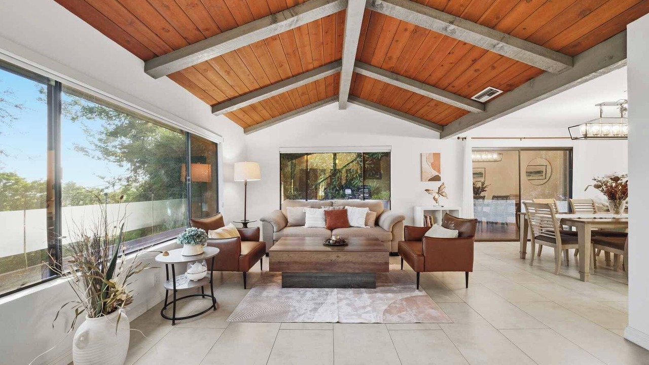 Photo of Livingroom in Bonita