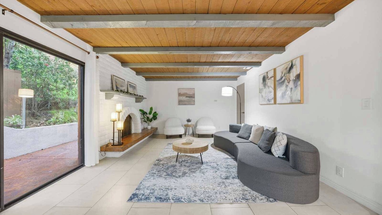 Photo of Livingroom in Bonita
