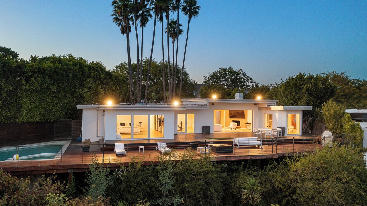 Photo of Outdoor in Beverly Glen