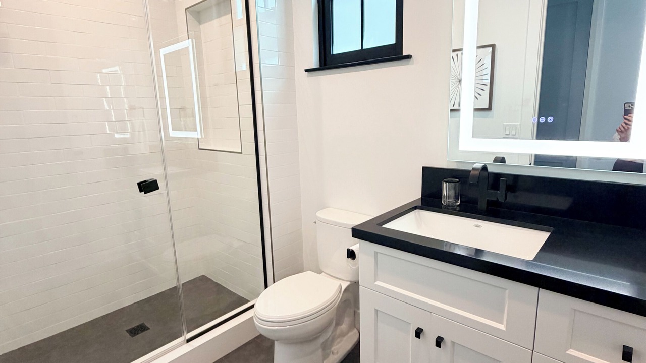 Photo of Bathroom in Manhattan Heights
