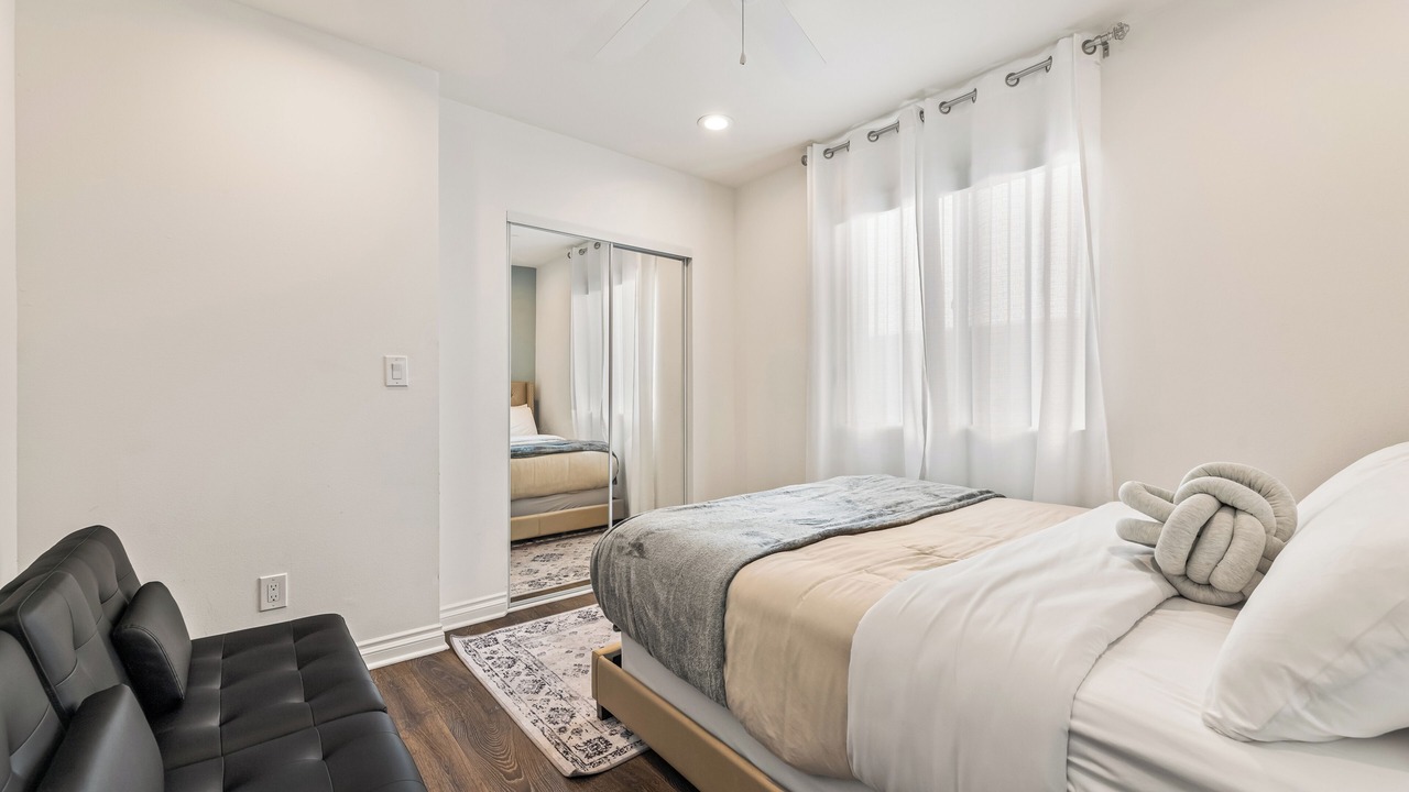 Photo of Bedroom in Los Angeles