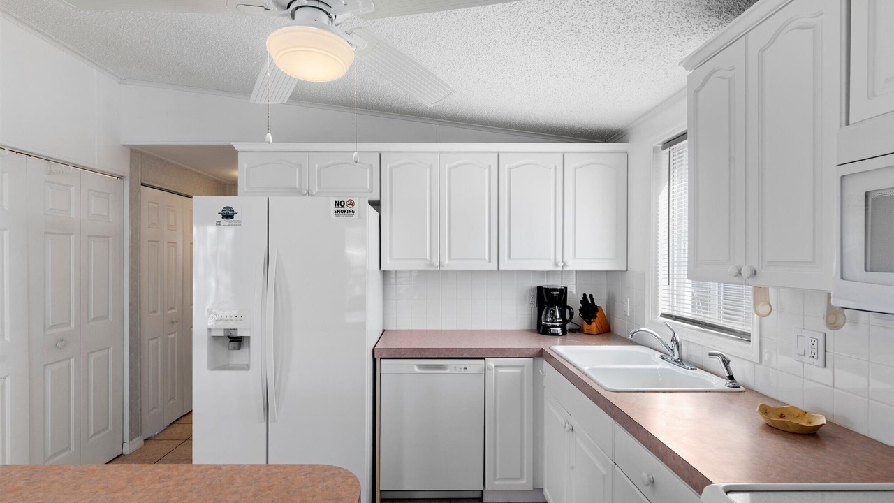 Photo of Kitchen in Cudjoe Key