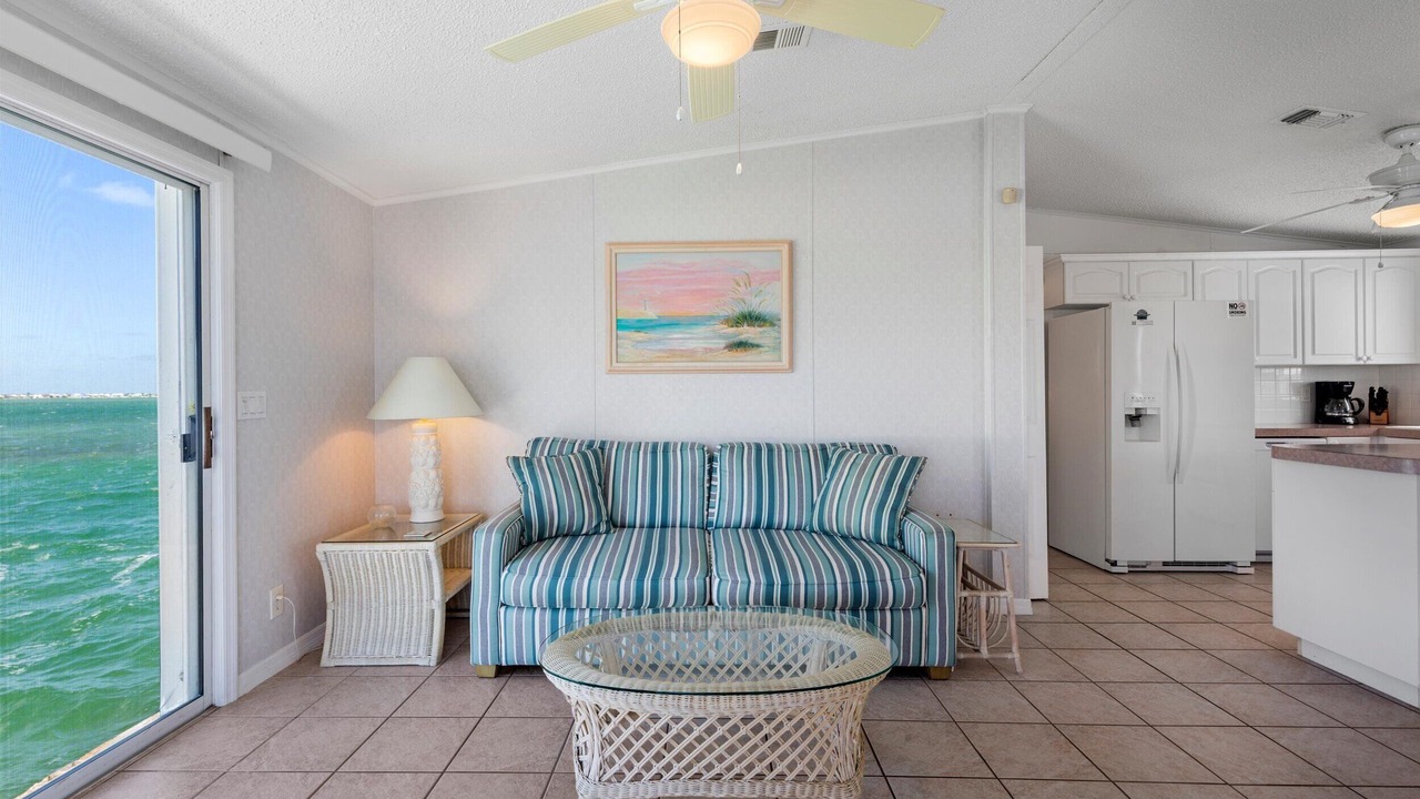 Photo of Livingroom in Cudjoe Key
