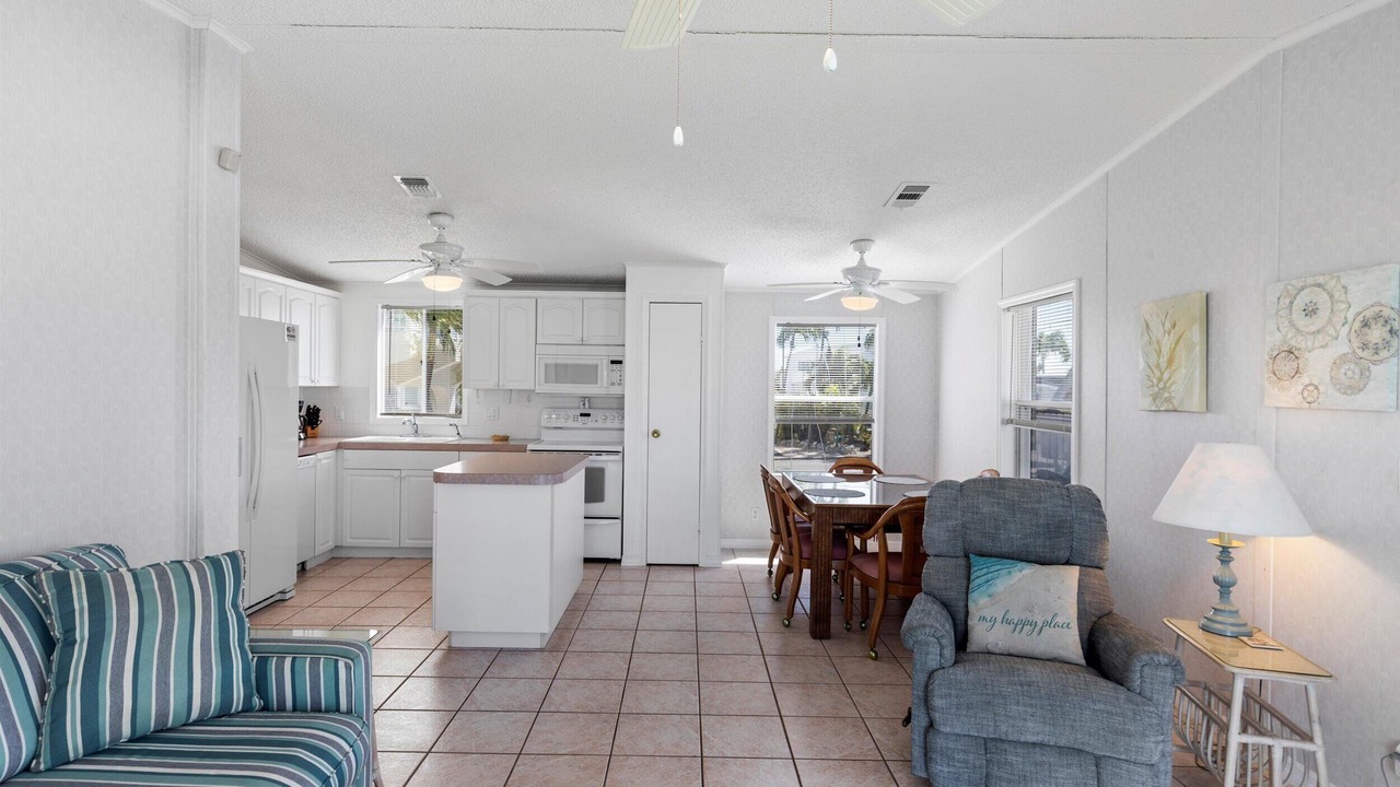 Photo of Livingroom in Cudjoe Key
