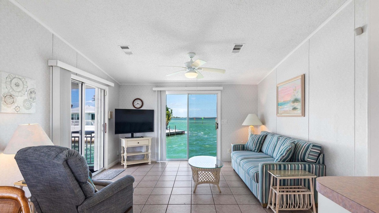 Photo of Livingroom in Cudjoe Key