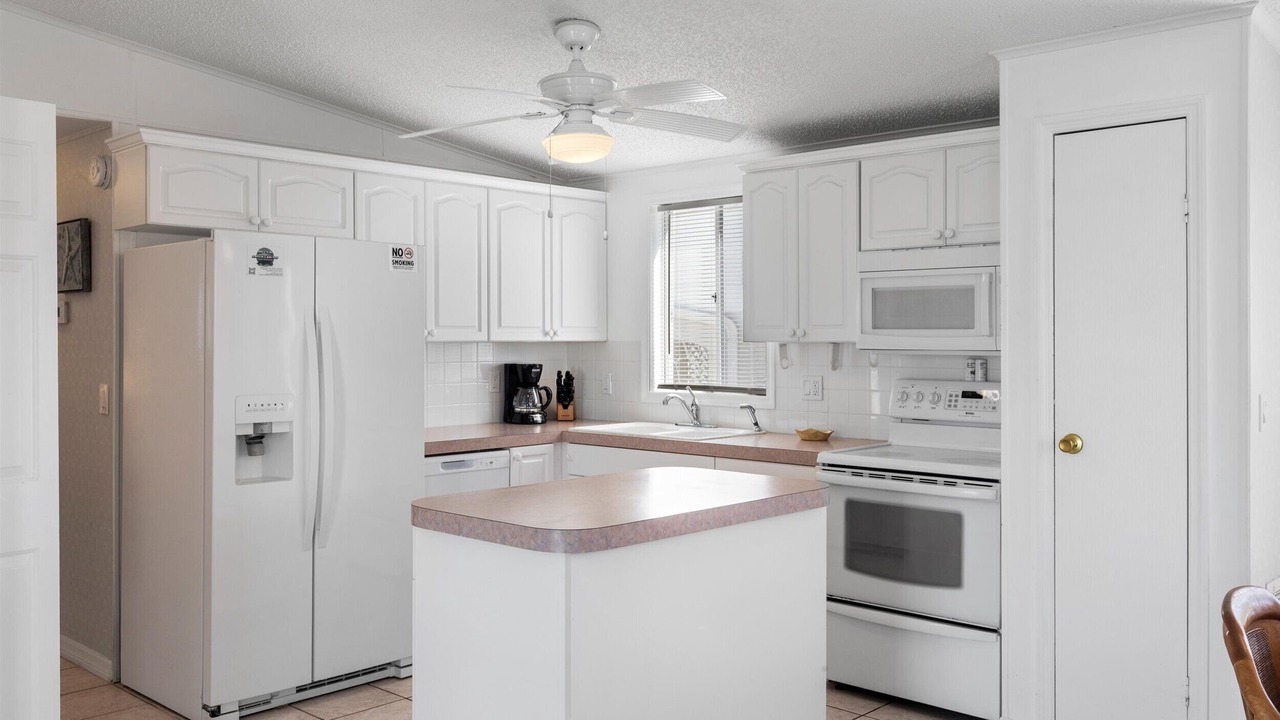 Photo of Kitchen in Cudjoe Key