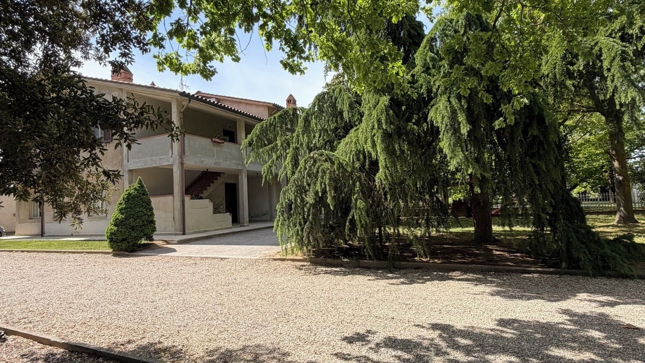 Photo of Outdoor in Camucia