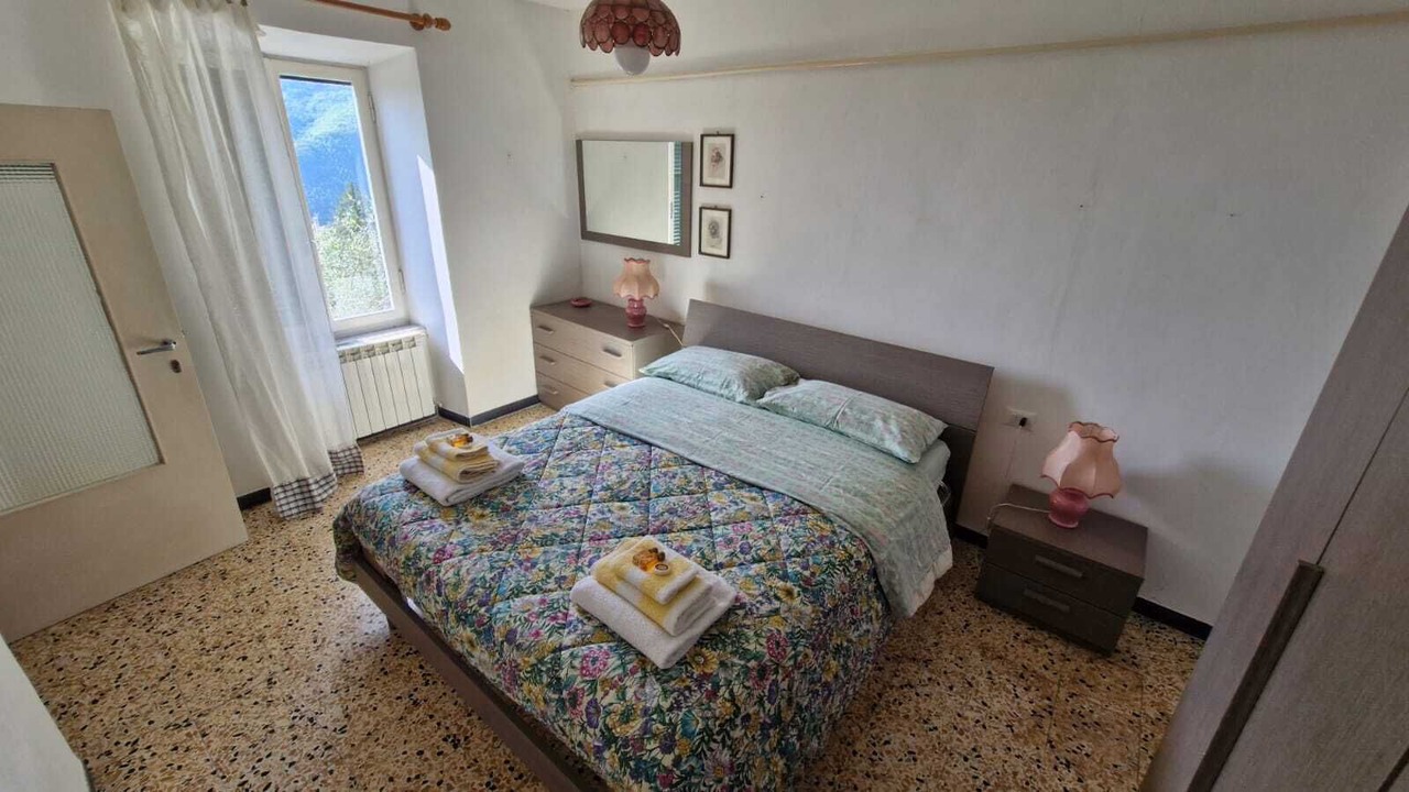 Photo of Bedroom in Fivizzano