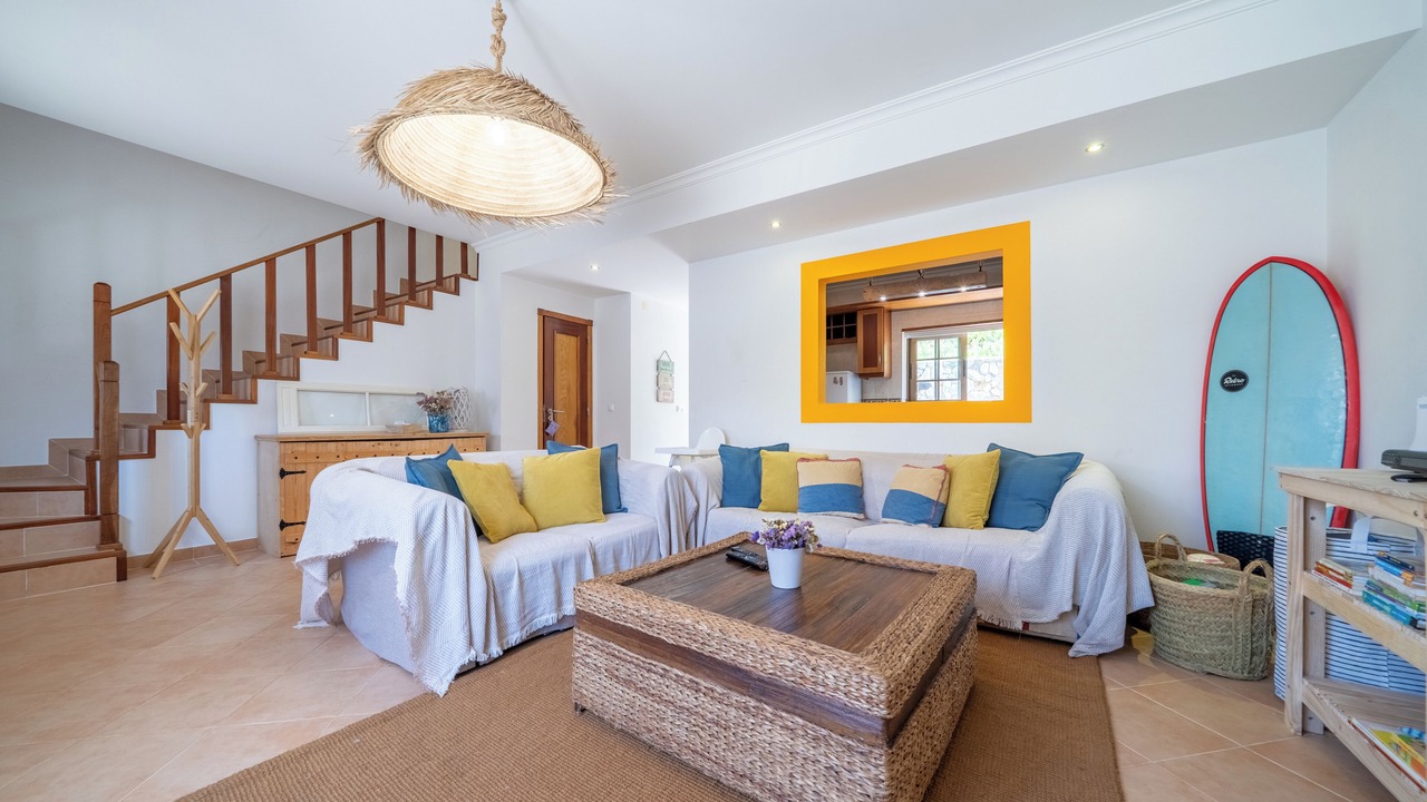 Photo of Livingroom in Bordeira